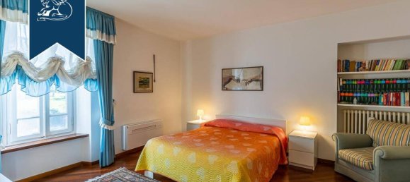 8 bedrooms Villa in Capannori, Italy No. 331193 4