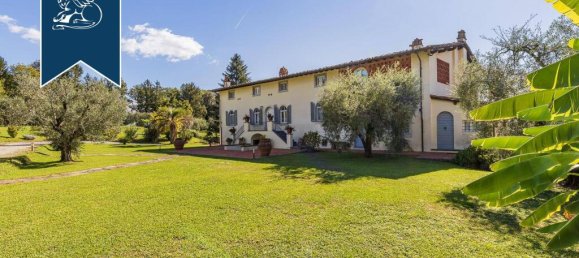 8 bedrooms Villa in Capannori, Italy No. 331193 10