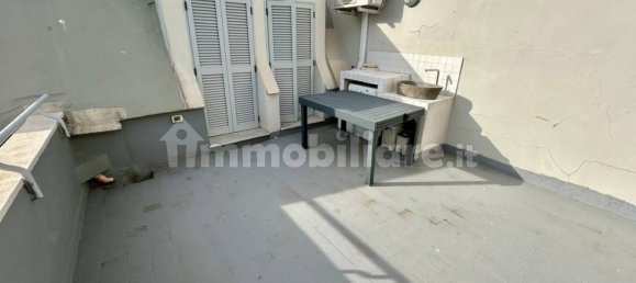 2 bedrooms Penthouse in Livorno, Italy No. 225724 4