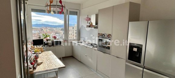 2 bedrooms Penthouse in Livorno, Italy No. 225724 3