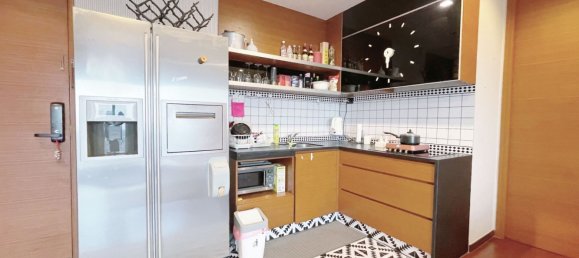 2 bedrooms Condo in Khlong Toei, Thailand No. 5854 3