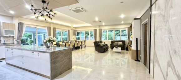 6 bedrooms Cafe / restaurant in Bang Lamung, Thailand No. 10534 12