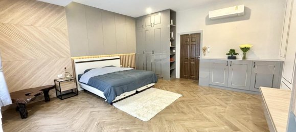 6 bedrooms Cafe / restaurant in Bang Lamung, Thailand No. 10534 10