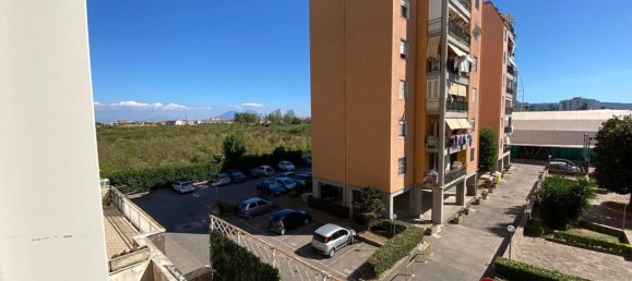 3 bedrooms Apartment in Giugliano in Campania, Italy No. 373001 2