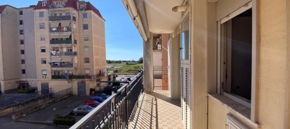 3 bedrooms Apartment in Giugliano in Campania, Italy No. 373001 6