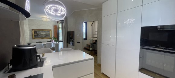 2 chambres Appartement à Bellinzago Lombardo, Italy No. 176873 11