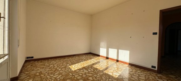 6-Zimmer Wohnung in Arenzano, Italy, Nr. 137564 2