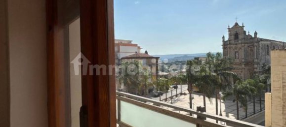 3 Schlafzimmer Wohnung in Floridia, Italy, Nr. 350615 11