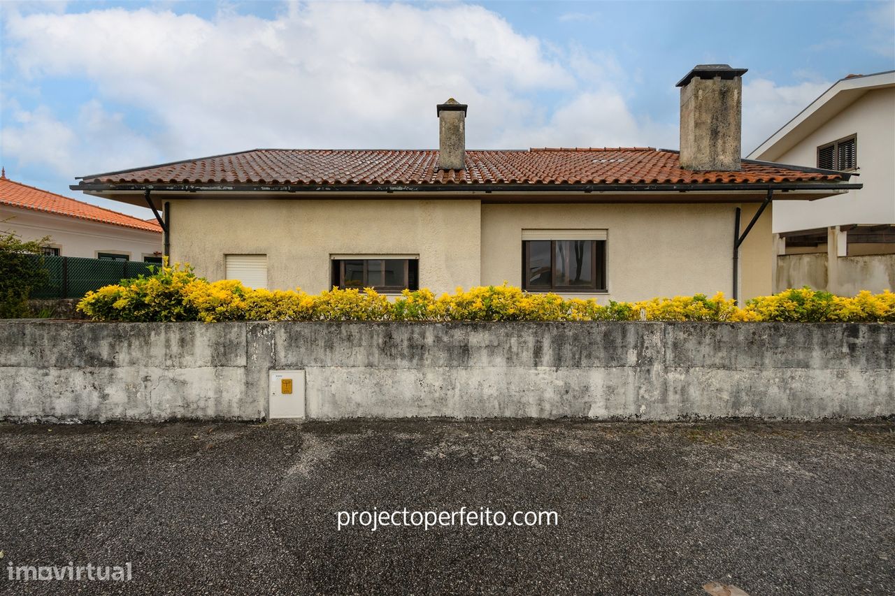 4 غرف نوم منزل في Esmoriz, Portugal رقم 200735