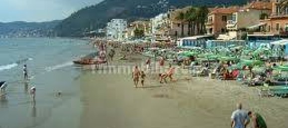 3غرفة عقار تجاري في Alassio, Italy رقم 282993 14