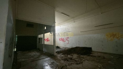 1266m² Warehouse in Alcanhoes, Portugal No. 68202