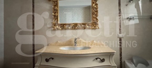 Квартира с 9 комнатами в Лечче, Италия № 284079 14