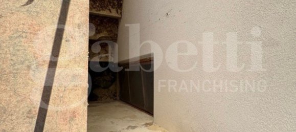 Квартира с 9 комнатами в Лечче, Италия № 284079 26