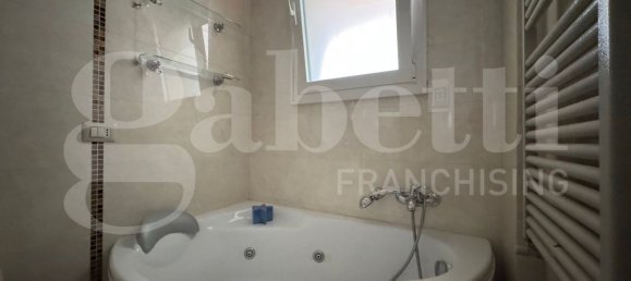 Квартира с 9 комнатами в Лечче, Италия № 284079 15