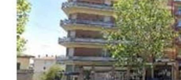 3 rooms Apartment in Cortona, Italy No. 284814 6