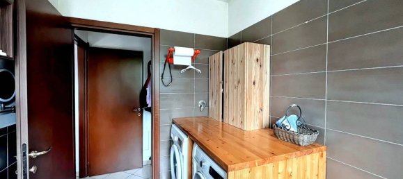 Apartamento de 3 dormitorios en San Prospero, Italy No. 327796 7