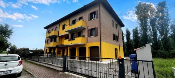 Apartamento de 3 dormitorios en San Prospero, Italy No. 327796 12