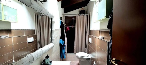 Apartamento de 3 dormitorios en San Prospero, Italy No. 327796 11