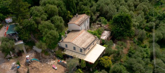 4 rooms Apartment in Lavagna, Italy No. 272385 3