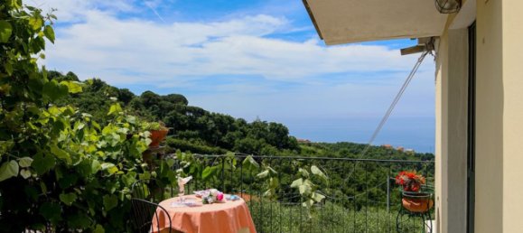 4 rooms Apartment in Lavagna, Italy No. 272385 9