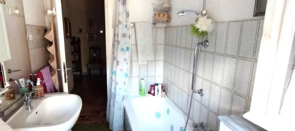 5 rooms Apartment in Massa, Italy No. 195629 14