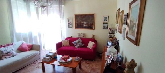 5 rooms Apartment in Massa, Italy No. 195629 5