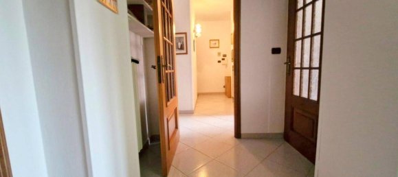 4-salle Appartement à Turin, Italy No. 161208 20
