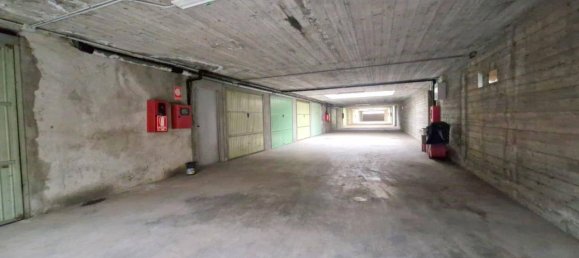 4-salle Appartement à Turin, Italy No. 161208 37