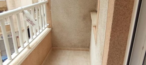 2 chambres Appartement à Torrevieja, Spain No. 142245 4