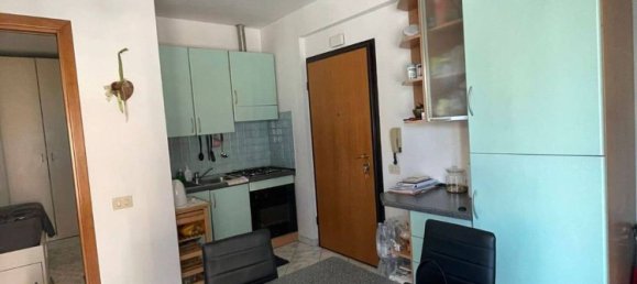 2 rooms Apartment in Florence, Italy No. 229691 8