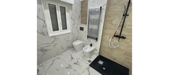 4 rooms Apartment in Rome, Italy No. 16895 23