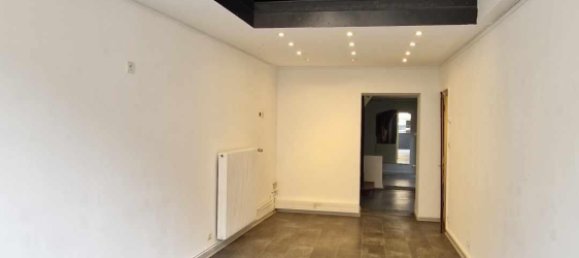 2 bedrooms House in Montreuil, France No. 266329 7