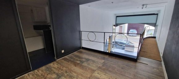 2 bedrooms House in Montreuil, France No. 266329 2