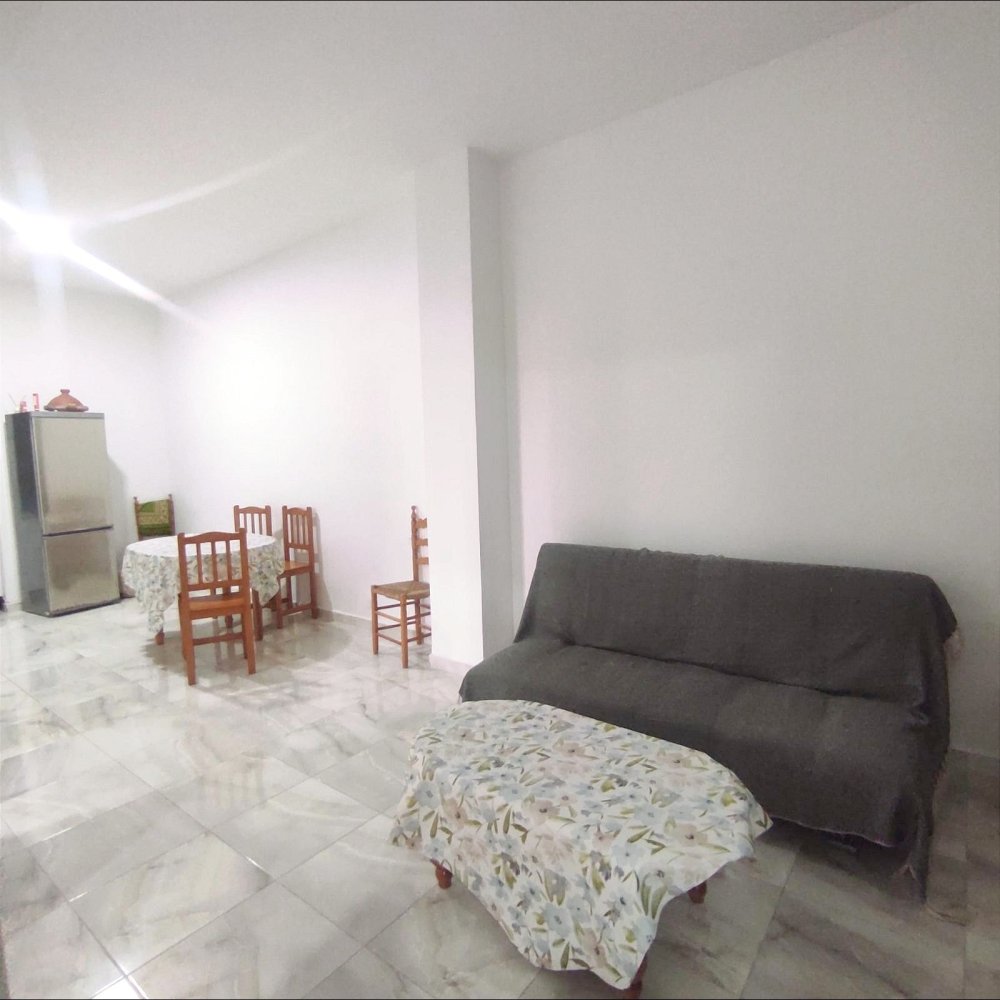 130m² Commercial property in Alicante, Spain No. 263500