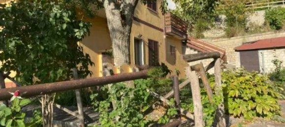 2 rooms Apartment in Tagliacozzo, Italy No. 121526 2