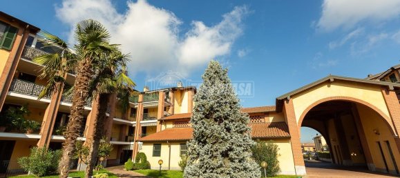 Квартира с 3 комнатами в Спино д’Адда, Италия № 11085 31