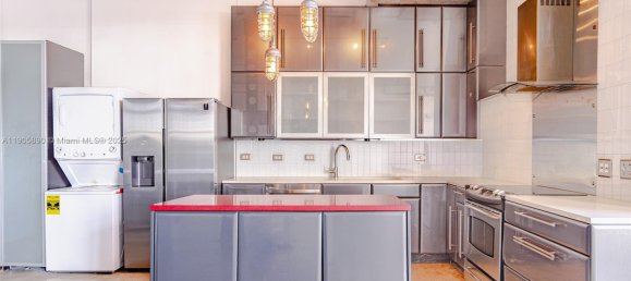1 Schlafzimmer Gewerbliche Immobilien in Miami, USA, Nr. 614202 2