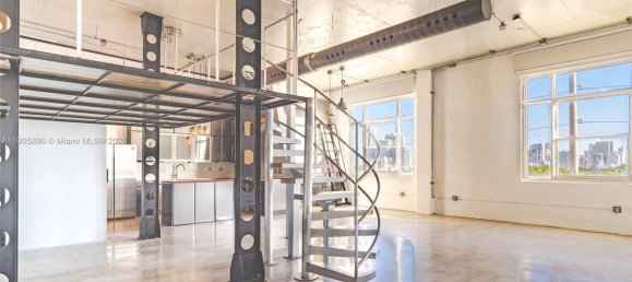 1 Schlafzimmer Gewerbliche Immobilien in Miami, USA, Nr. 614202 4