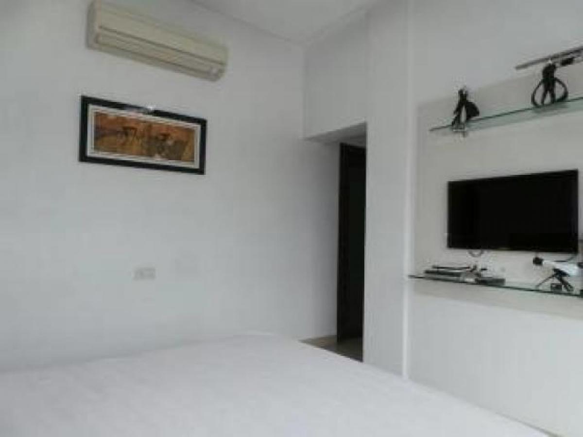 Studio in Mumbai, India No. 22130