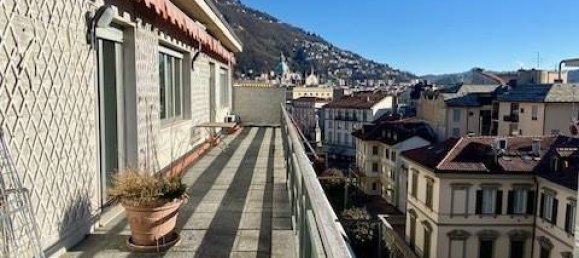 2 bedrooms Penthouse in Como, Italy No. 216038 2
