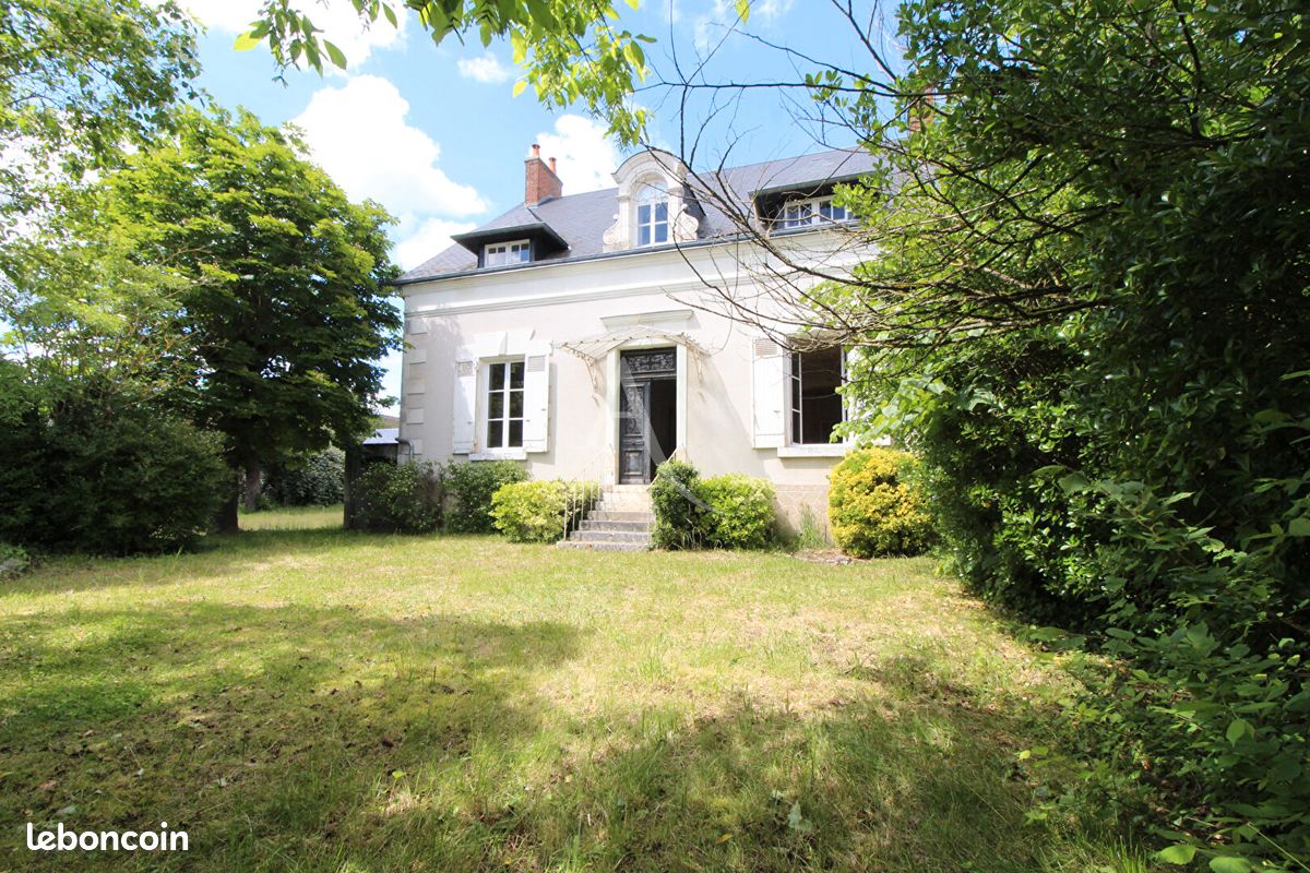 Casa T5 em Veuzain-sur-Loire, France N.º 58965