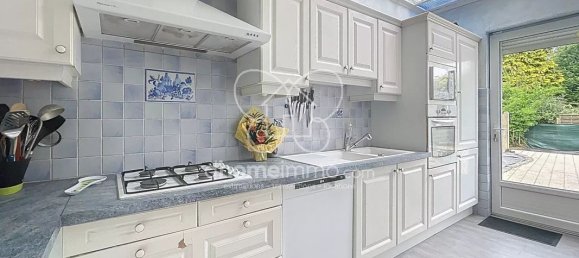 Casa de 5 dormitorios en Douai, France No. 330261 5