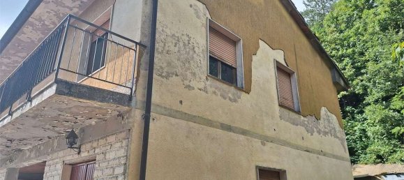 2 Schlafzimmer Haus in Marliana, Italy, Nr. 320504 13