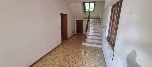 2 Schlafzimmer Haus in Marliana, Italy, Nr. 320504 15