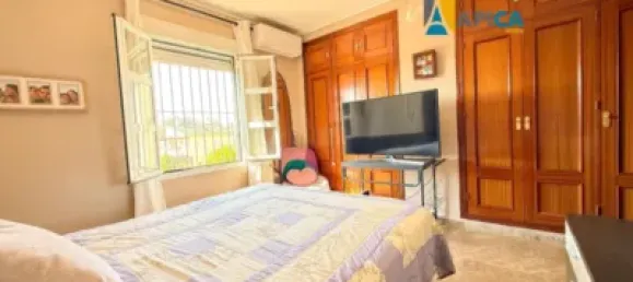 Таунхаус с 4 спальнями в Херес, Испания № 166933 21