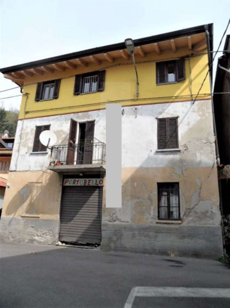 5-Zimmer Wohnung in Cuveglio, Italy, Nr. 186498