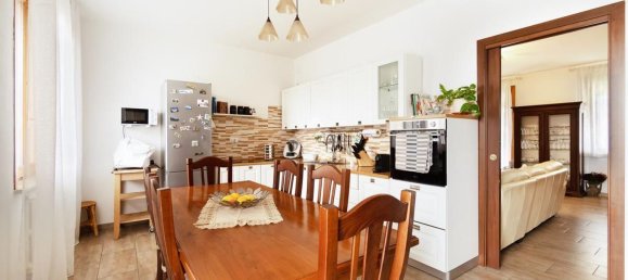 Casa de 4 dormitorios en Medesano, Italy No. 345997 26