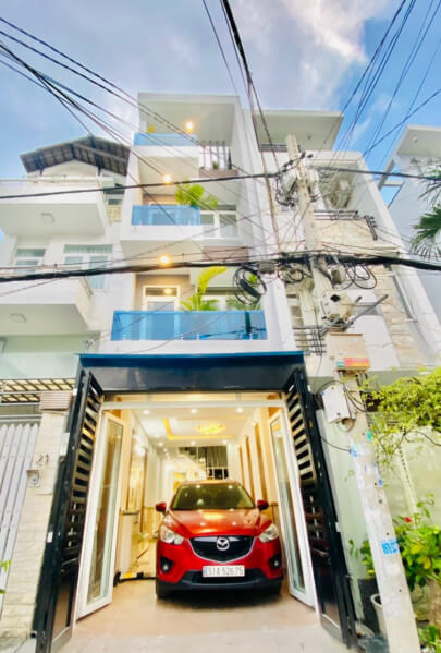 56m² House in District 7, Vietnam No. 13008
