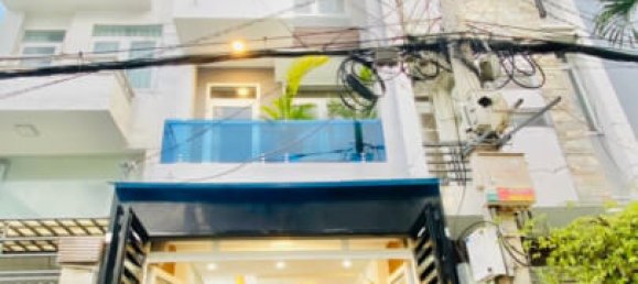 56m² House in District 7, Vietnam No. 13008 2