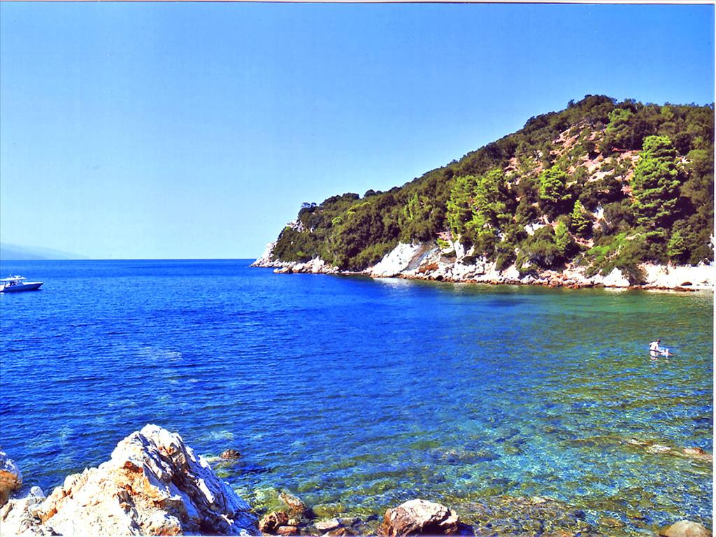 Hotel en Sporades, Greece 30000 m² No. 7155